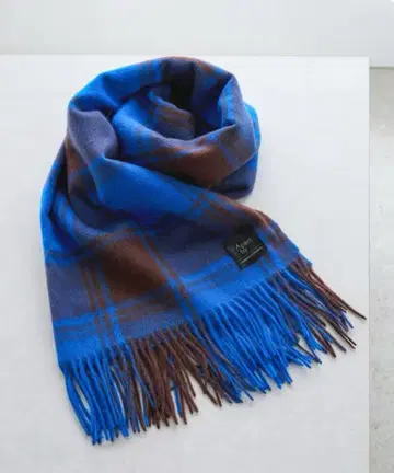 A part by 캐시미어 네이비 체크 스톨 블루 x 브라운