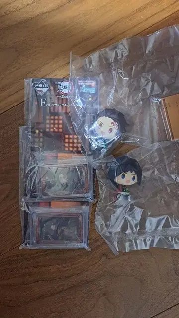 제일복권 귀멸의 칼날 ~언니의 원수 F상 쵸코놋코와 E상 아크릴 키링