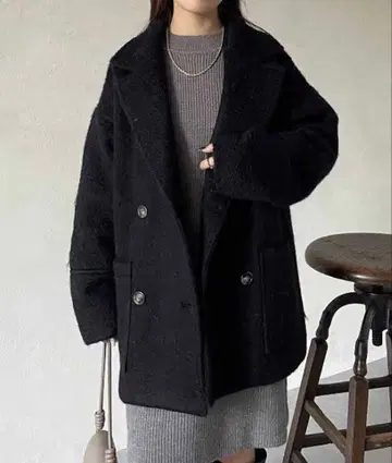 Thevon. 제본 샤기 P 코트 블랙