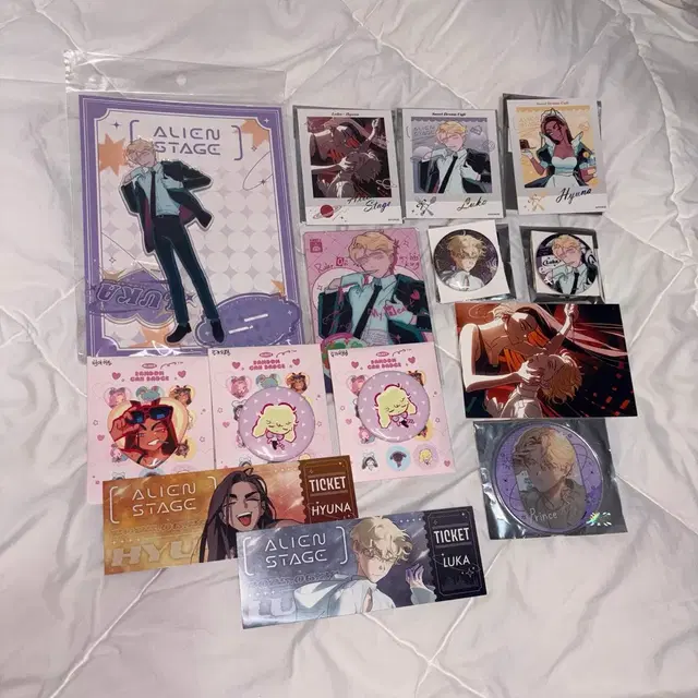 에일리언 스테이지 루카 현아 캔뱃지 아크릴 스탠드 1주년 엽서 포카 중국