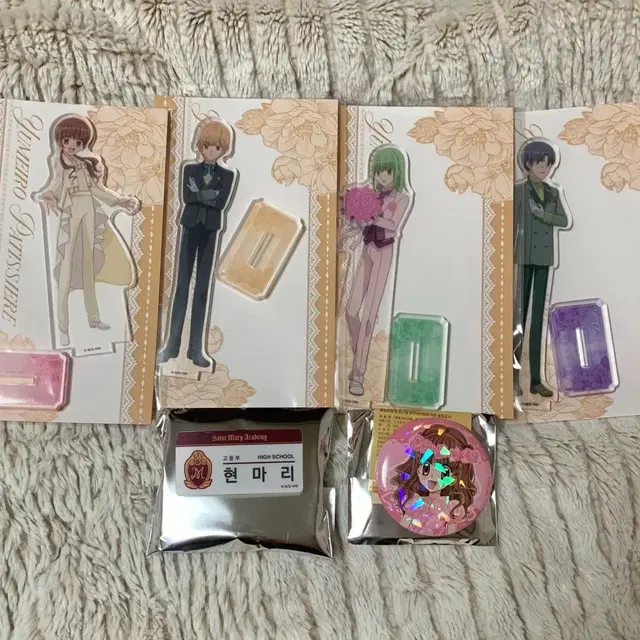 꿈빛파티시엘 명찰+ 캐릭터 아크릴 스탠드 일괄 + 캔뱃지