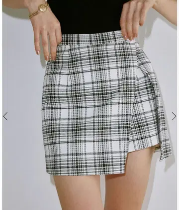 에이미 이스트 월 새상품 팬츠