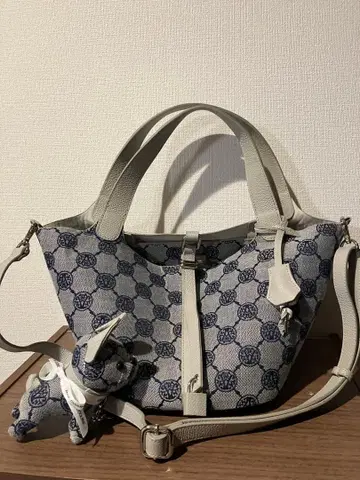 앙코키뉴 모노그램 자카드 큐브백 네이비