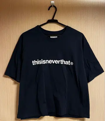 thisisneverthat 짧은 기장 T셔츠