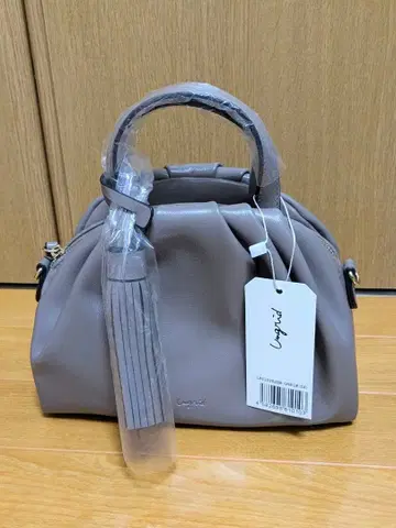 Ungrid 소프트 개더 빅 태슬 미니 숄더백 그레이