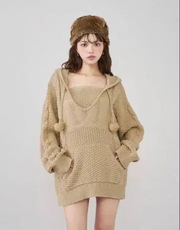 케이블 DD 로고 V넥 니트 후디