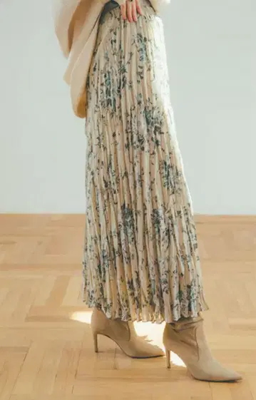 CLANE 클라네 올드 플라워 플리츠 롱 스커트