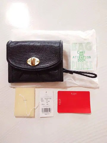 ELLE 블랙 가죽 접이식 지갑