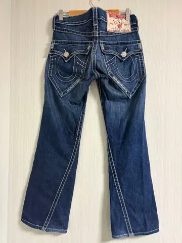 트루릴리젼 29 플레어 프랭키 빅 티 아이오 착용