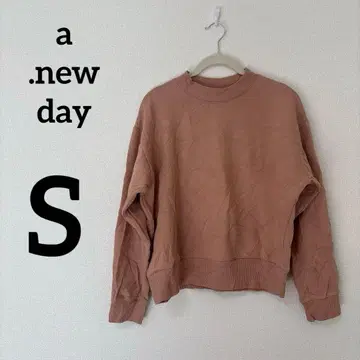 새상품급 a new day [ S ] 베이지 맨투맨