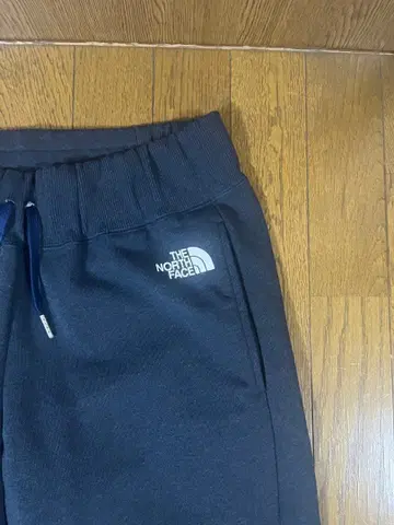 THENORTH FACE 맨투맨 네이비 컬러