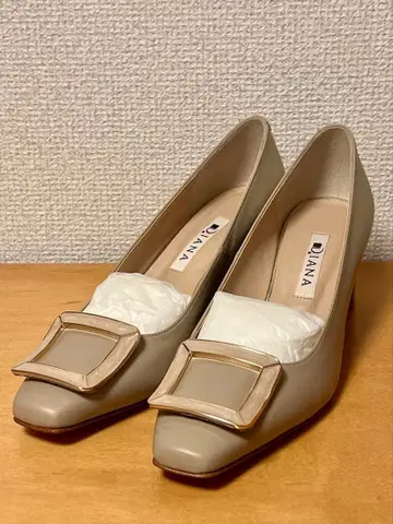 [ 미사용 새상품 ] DIANA 다이애나 펌프스 사이즈 22.5