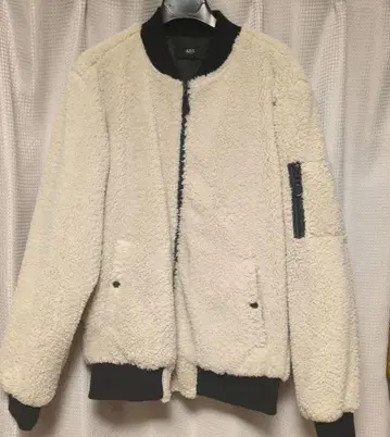 AZUL 베이지 x 블랙 여성용 점퍼 사이즈 M 새상품급