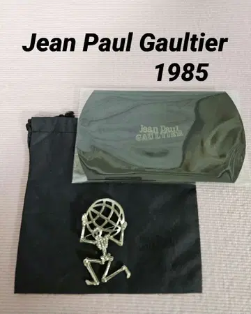 장 폴 고티에 스컬 배지 1985 VTG
