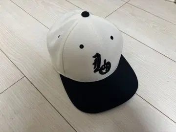 LOCALS ONLY 로컬즈 온리 캡