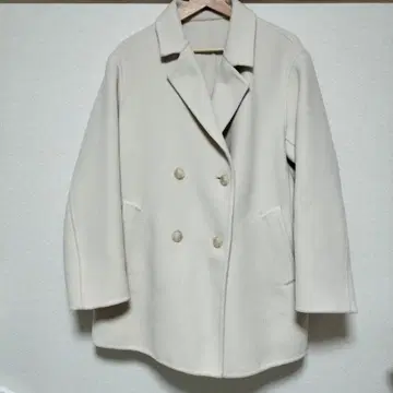 유니클로 새상품급 화이트 울 코트 더블 브레스트 피코트 여성용 L