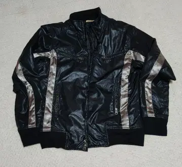 Journal Standard 블랙 점퍼