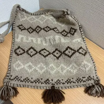 니트 숄더백 베이지 브라운