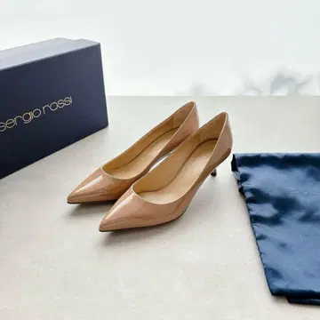 미사용 세르지오로시 스틸레토 힐 펌프스 패턴트 레더 베이지