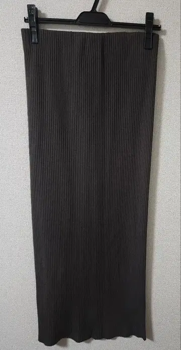 새상품급 NOBLE(노블) 골지 타이트 스커트 다크 브라운 38