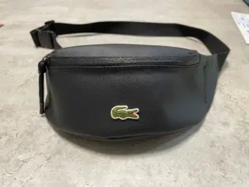 Lacoste 블랙 힙색
