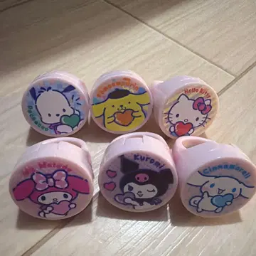 [ 새상품 ] 폰데크루르 산리오 반지형 멀티 컬러 밤 컴프