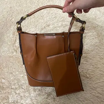 [ 미사용 새상품 ] 단종품 ZARA 버킷백 탑 스티치