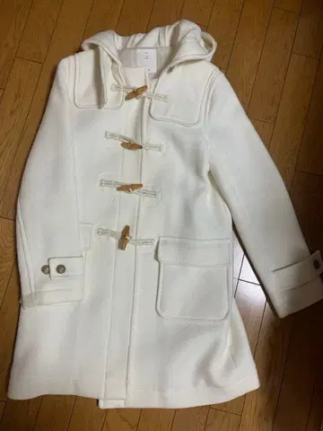 화이트 더플 코트 M 사이즈 후드 부착