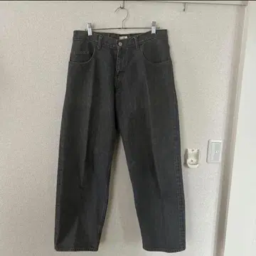 COTA 그레이 스트레이트 데님