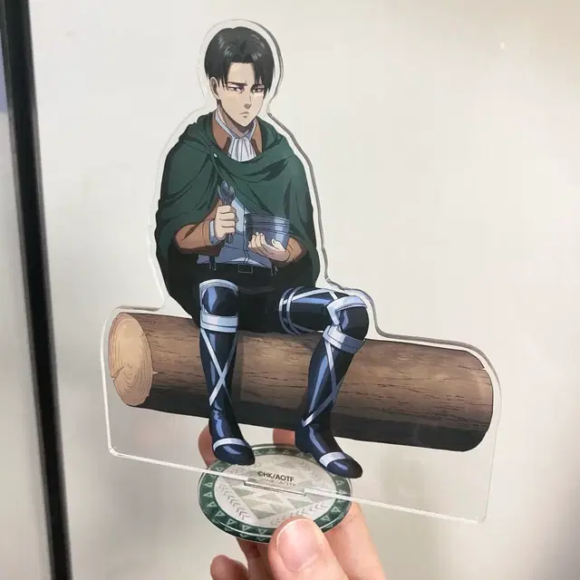 진격의거인 진격거 스프를 기다리는 리바이 아크릴 스탠드