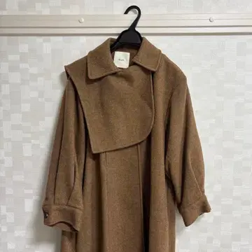 Eaphi 브라운 코트