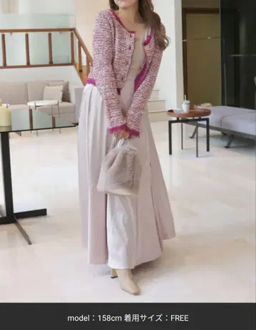 ROYALPARTY 새틴 슬릿 플레어 스커트