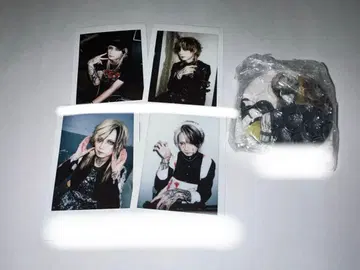 JILUKA Zyean 폴라로이드, 캔뱃지 2개