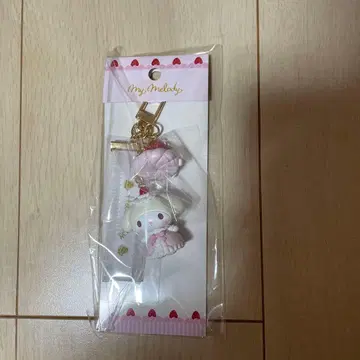 산리오 딸기 휘핑 케이크 키링 마이멜로디