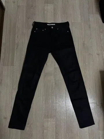 JOHN LAWRENCE SULLIVAN 스키니 데님 블랙