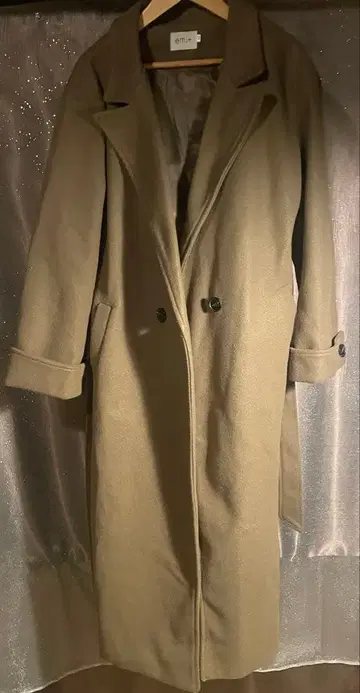 emi 소매 접힘 롱 체스터 코트 모카