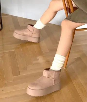 [ R&E ] 마이크로 미니 통굽 어그 부츠