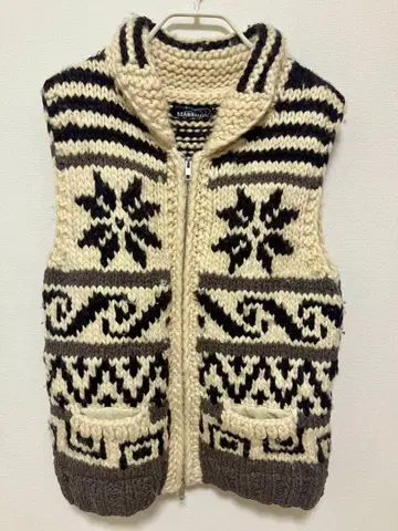 BEAMS 노르딕 무늬 울 혼방 집업 베스트