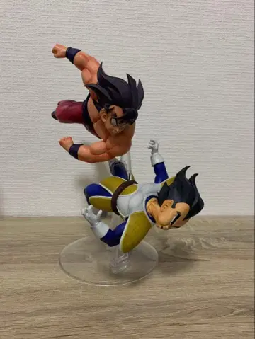 제일복권 드래곤볼 손오공 베지터 피규어