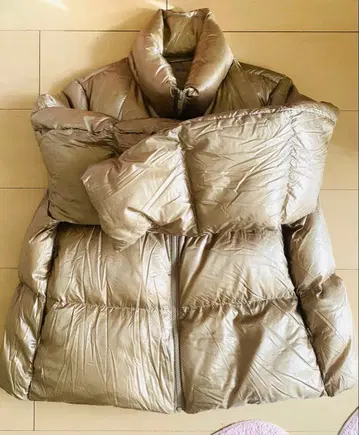 울트라 라이트 다운 샤이니 볼륨 자켓 XL