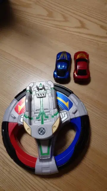 토미카 어스그랜너 어스핸들