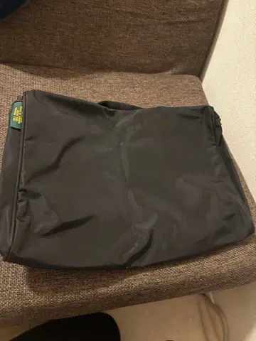 에르베샤 펠리에 서류 케이스