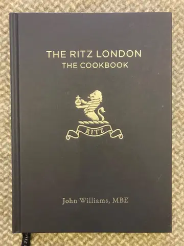 컨디션 최상 레어 Ritz London Cookbook