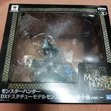 미개봉 새상품 몬스터 헌터 라기아 크루스 레어종 피규어