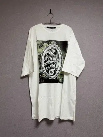 미사용 새상품 오버 사이즈 T셔츠 화이트