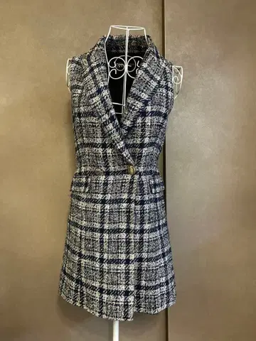 즉시 구매 OK ZARA 네이비와 화이트의 체크 무늬 베스트 XS 사이즈