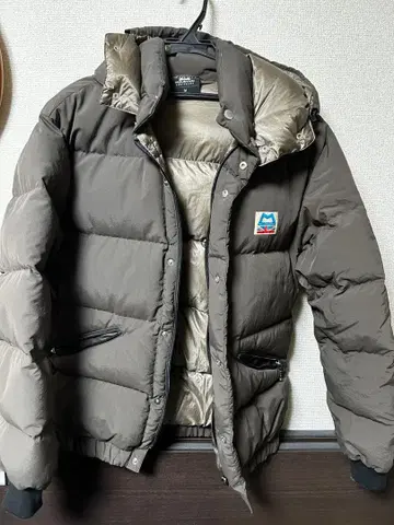 MOUNTAIN EQUIPMENT 레트로 라이트 다운 자켓 M 사이즈