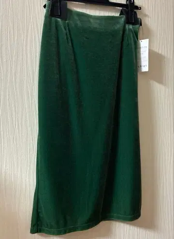택 포함 새상품 INDIVI 타이트 스커트 그린 38 M