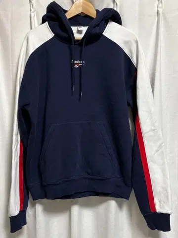 Reebok 네이비/화이트 후드티