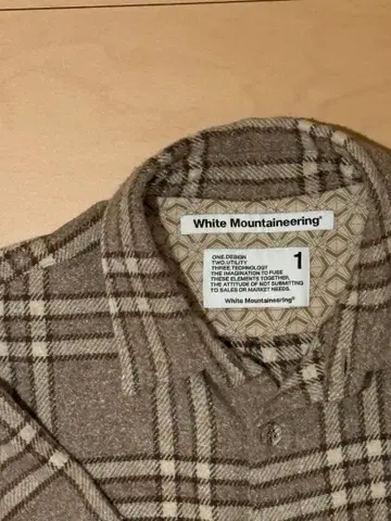 화이트 마운티니어링 빅 체크 셔츠